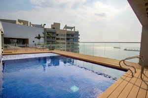 Гостиница Hilton Garden Inn Santa Marta