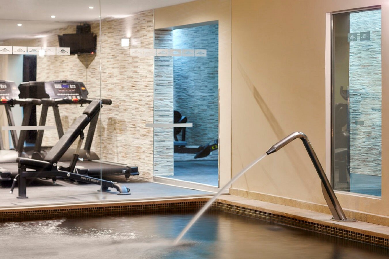 Фото Santa Eulalia Hotel & SPA