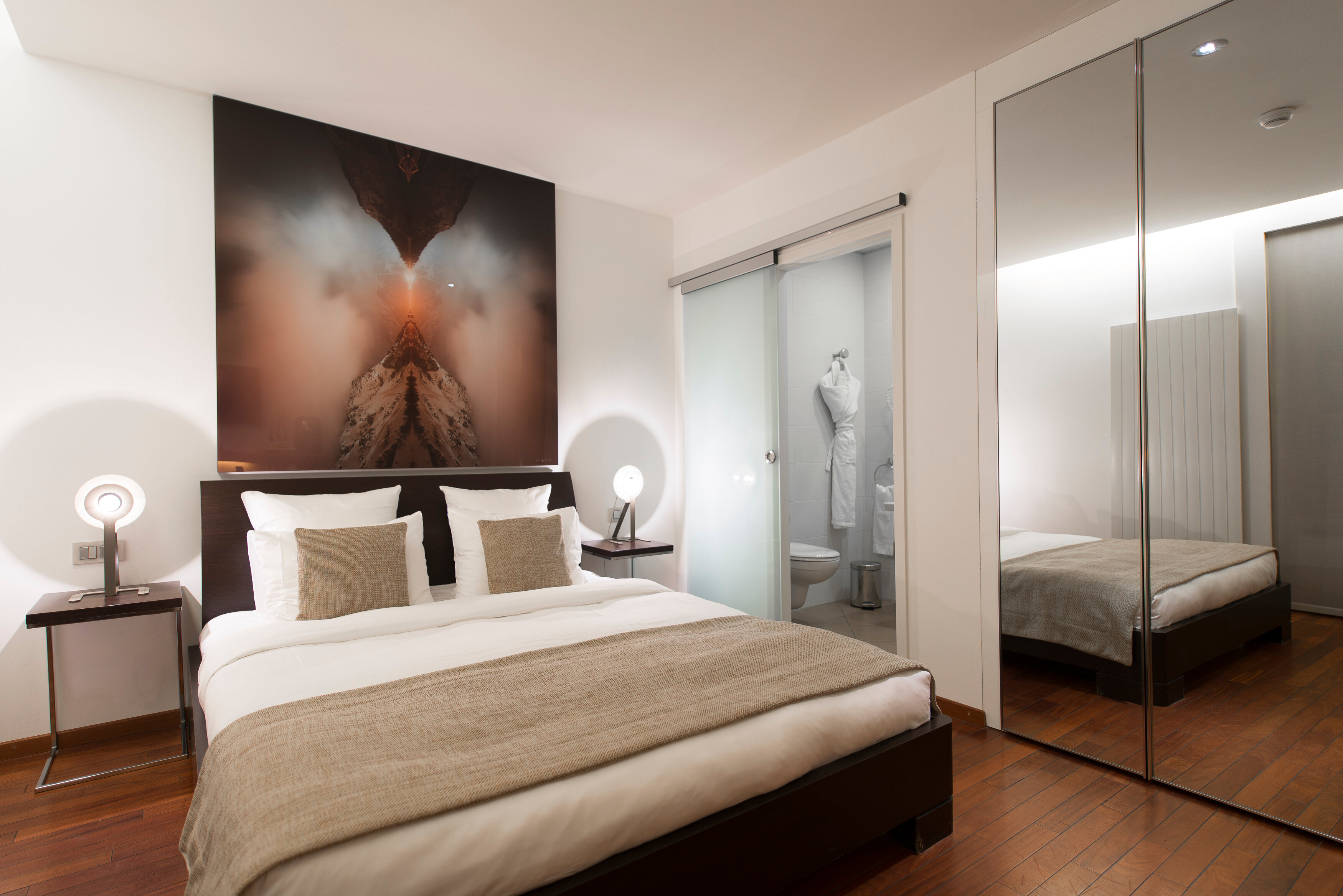 Фото La Cour des Augustins Boutique Gallery Design Hotel