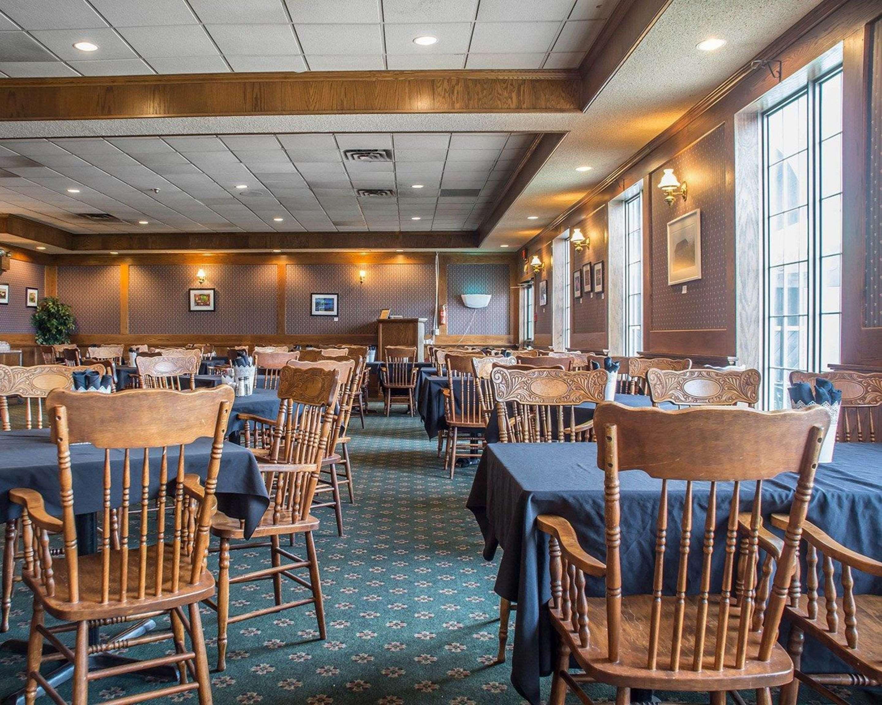 Фото Quality Hotel and Suites Woodstock