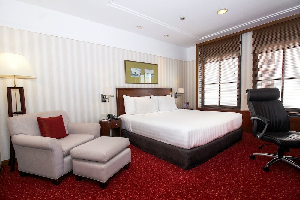 Фото Redtop Hotel & Convention Center