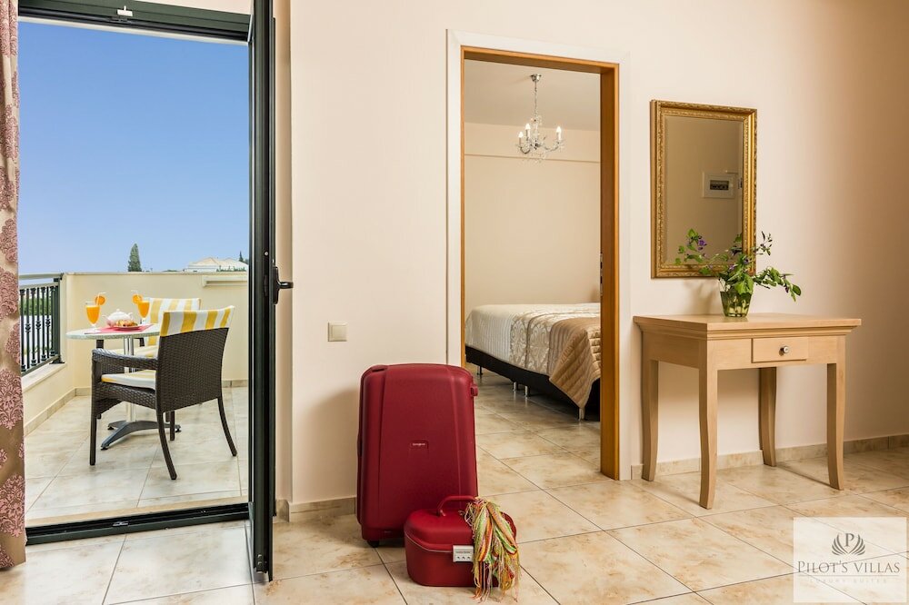 Фото Pilot's Villas Luxury Suites