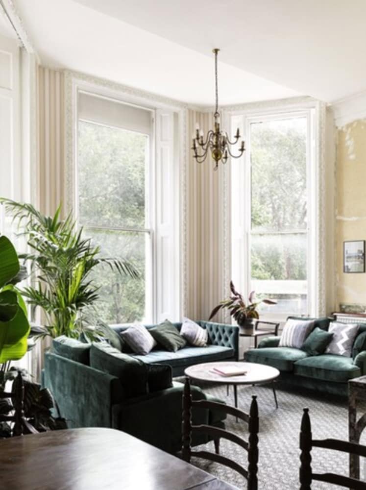 Фото Columbia Hotel