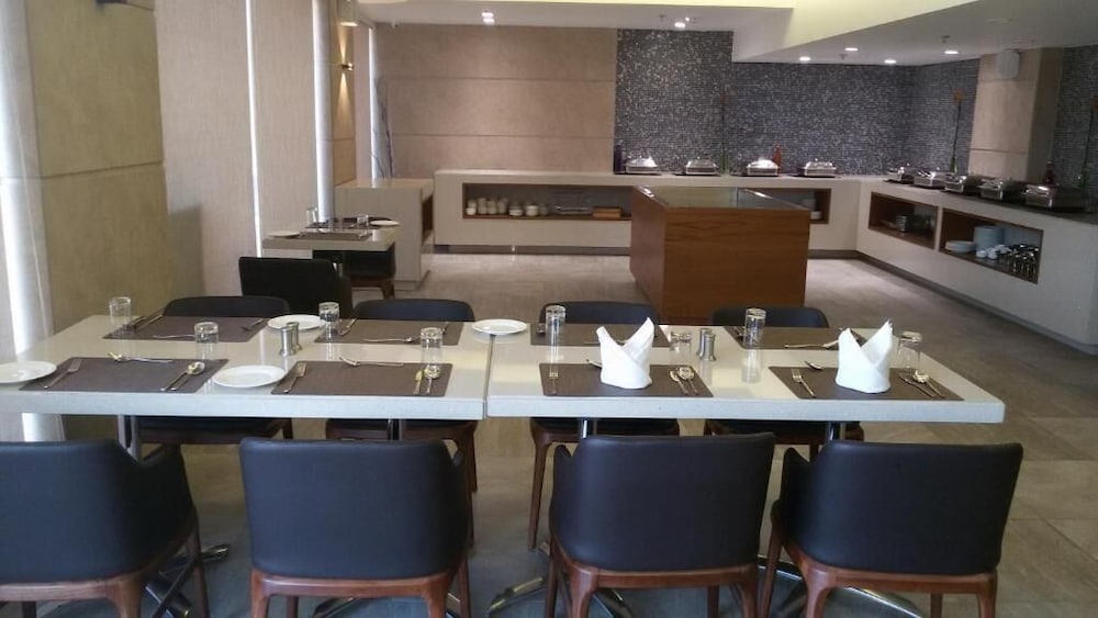 Фото Hotel Suba Elite