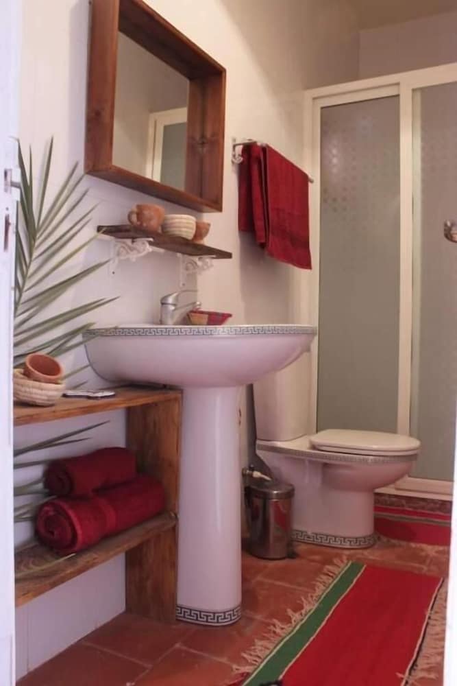 Фото Hotel Tin Habib