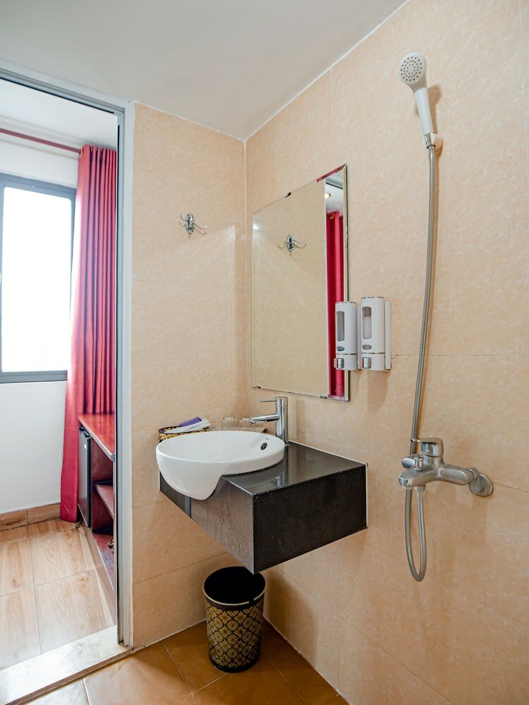 Фото Phuong Nam Hotel Aeon Mall Long Bien