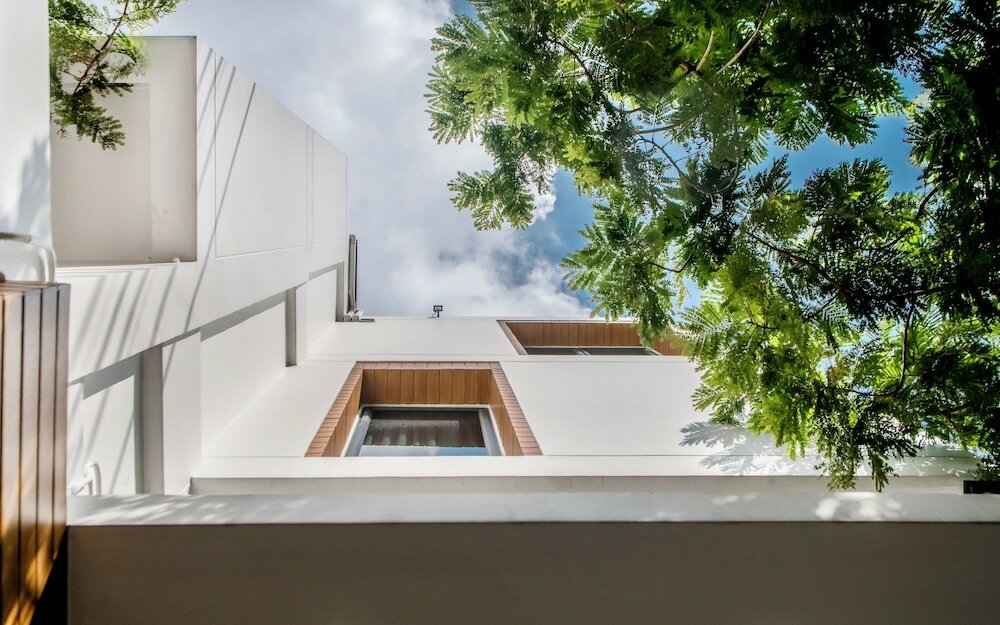 Фото Zen Master Hotel