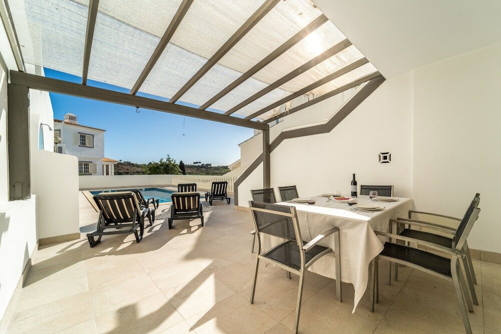 Фото Villa Lemos by HelloVacations