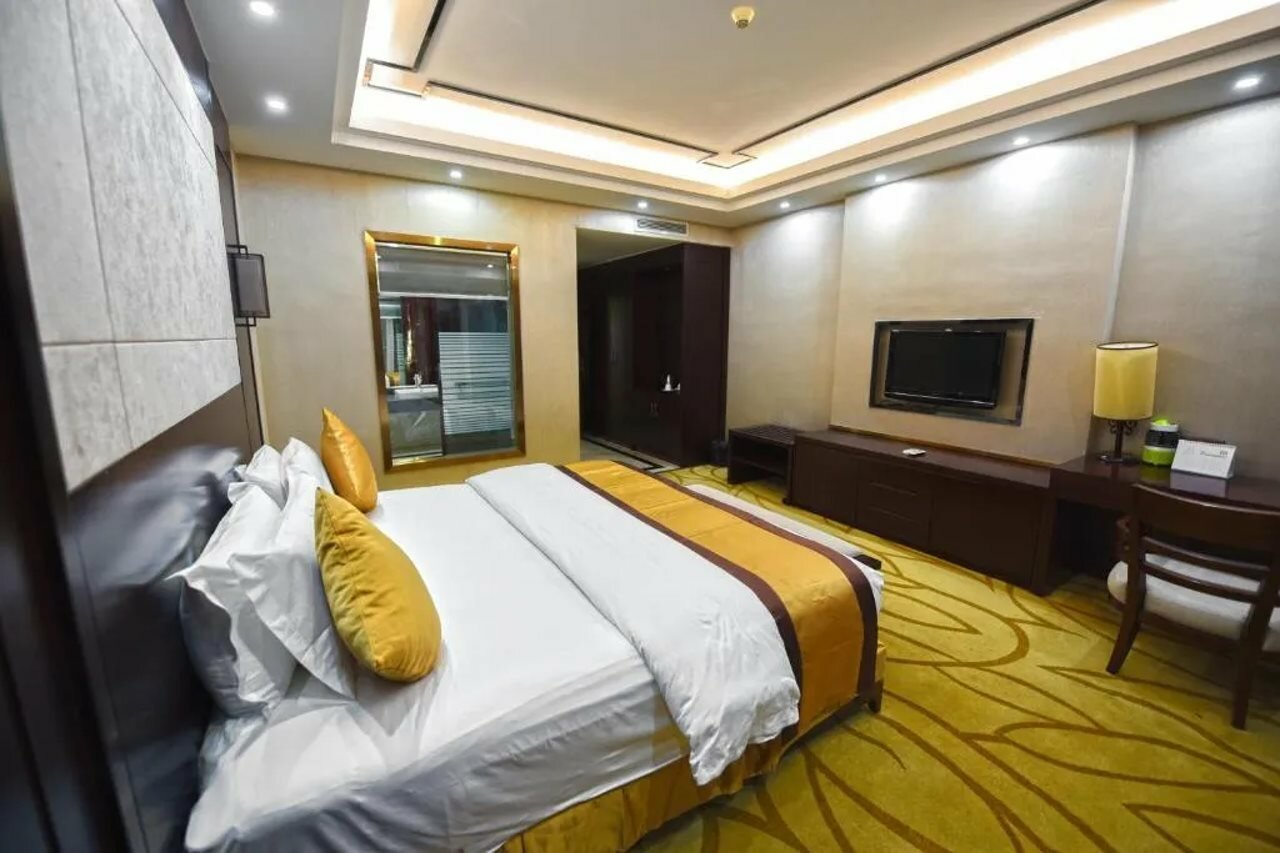 Фото Kololo Courts Hotel & Restaurant