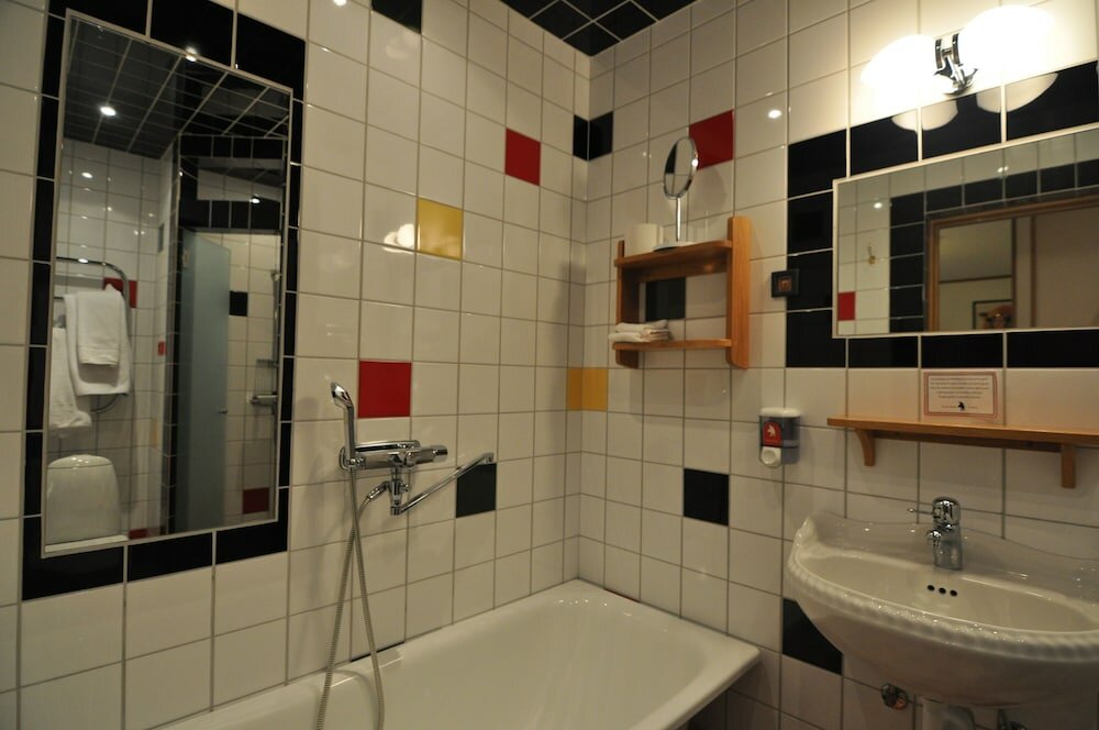 Фото Hotell Gästis