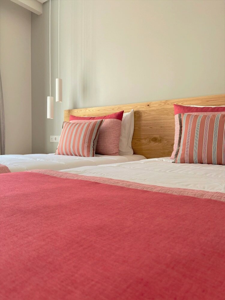 Фото Cardeal Suites & Apartments