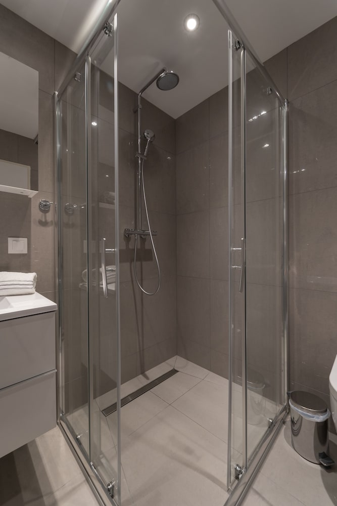 Фото Pakat Suites Hotel