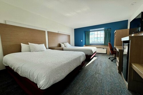 Гостиница Super 8 by Wyndham Fargo Airport в Фарго