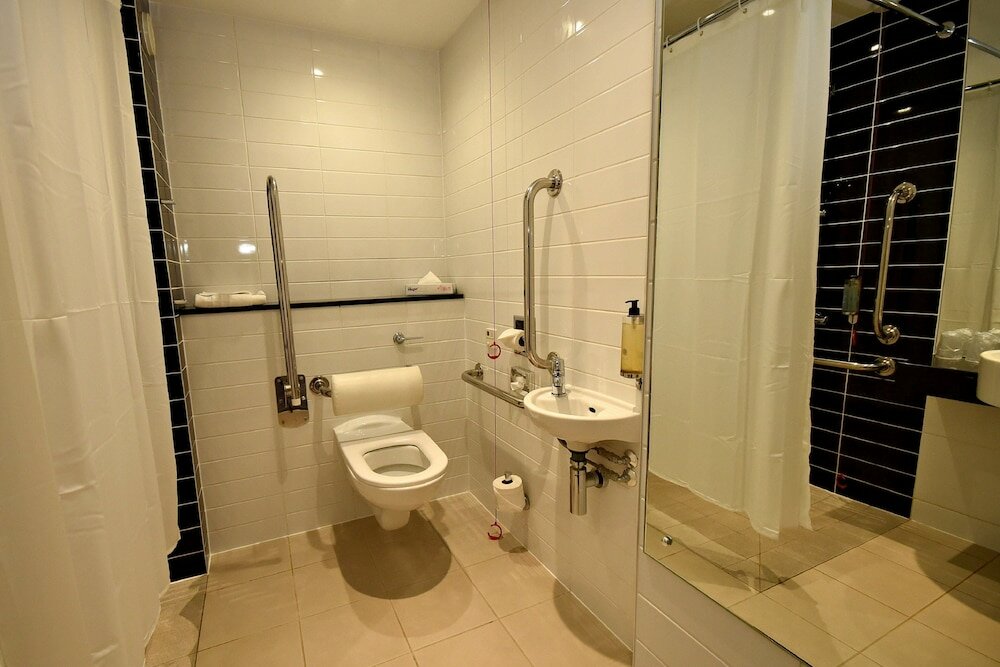 Фото Holiday Inn Express Manchester City Centre - Arena