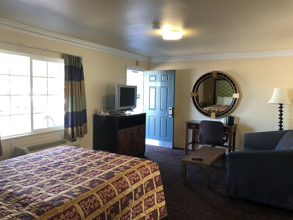 Фото Lamplighter Motel