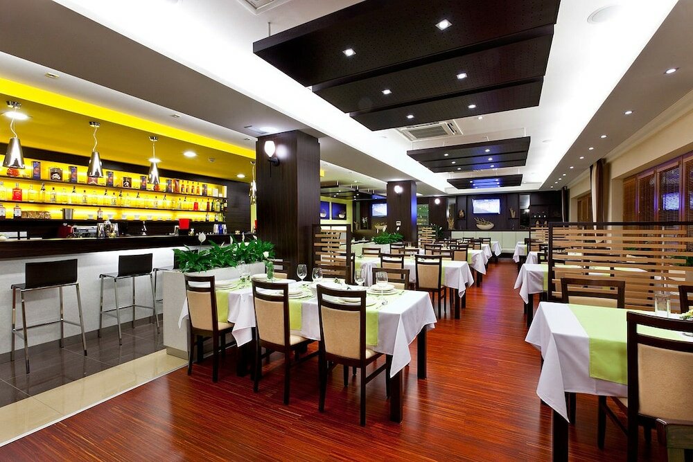 Фото Hotel Viktor