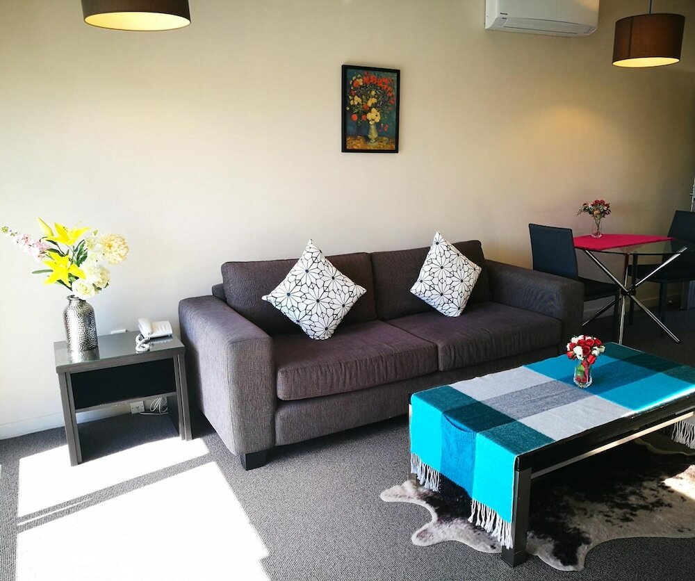 Фото Belmont Motor Inn