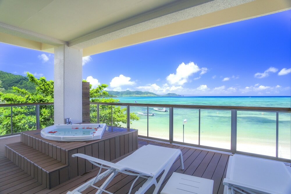 Фото Ishigaki Seaside Hotel
