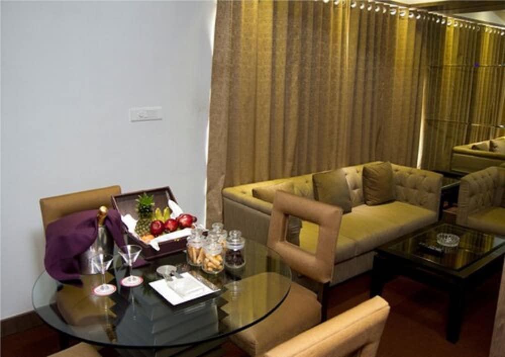 Фото Hotel Centre Point