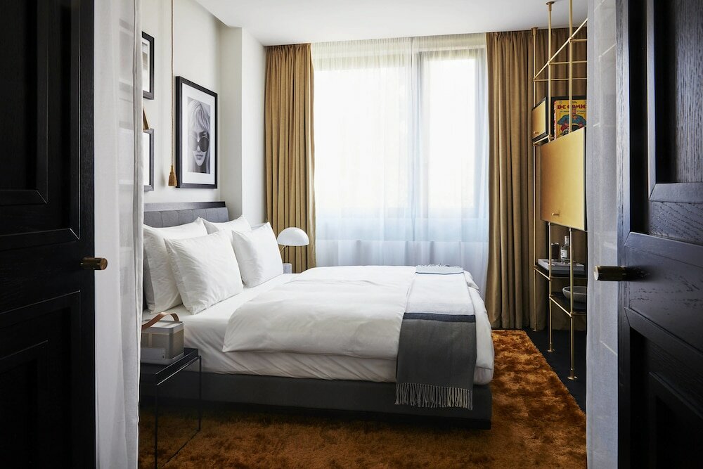 Фото Roomers Munich, Autograph Collection