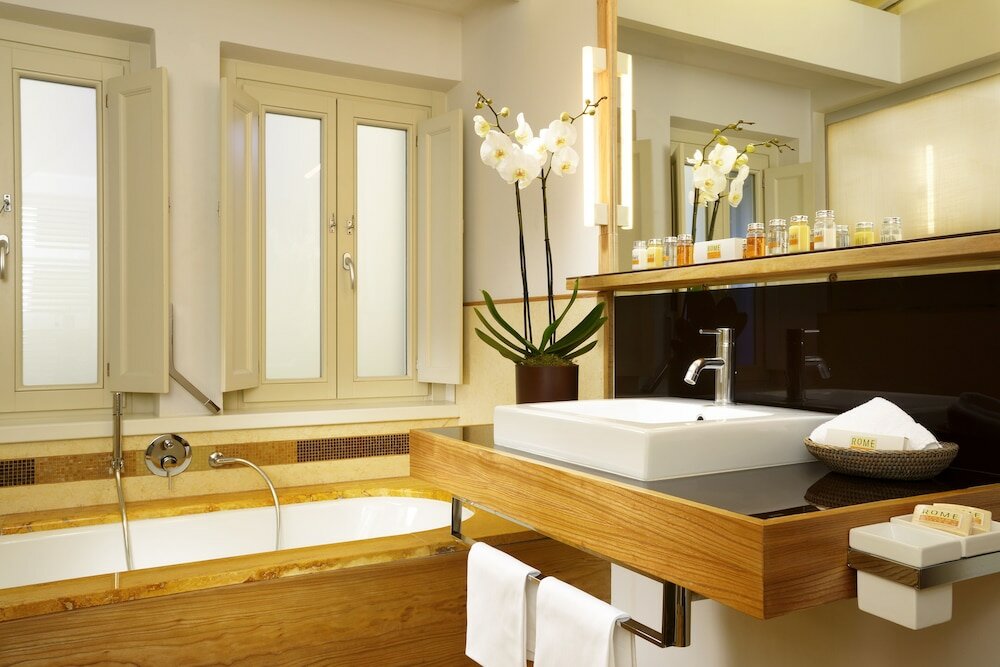 Фото Mario de' Fiori 37 Luxury Suites