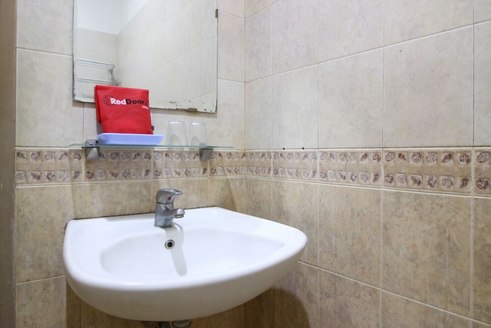 Фото RedDoorz near Xt Square Yogyakarta