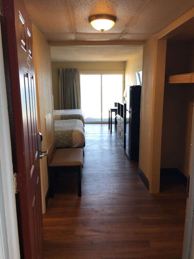 Фото Blu Atlantic Oceanfront Hotel & Suites