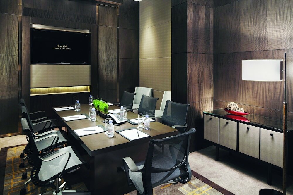 Фото Royal Plaza Hotel