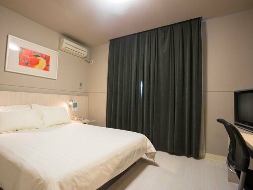 Гостиница Jinjiang Inn Shanghai Minhang Dongchuan Road в Шанхае