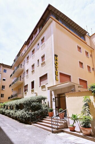 Внешний вид отеля Il Nocchiero City Hotel в Соверато, фото 3