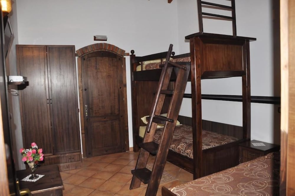 Фото Guva Mangalem Hotel Restaurant