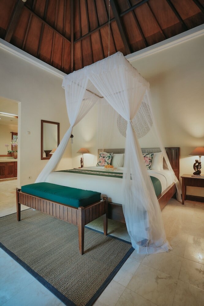 Фото Parigata Villas Resort