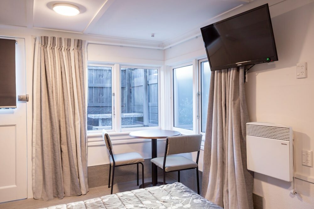 Фото Lomond Lodge Motel & Apartments