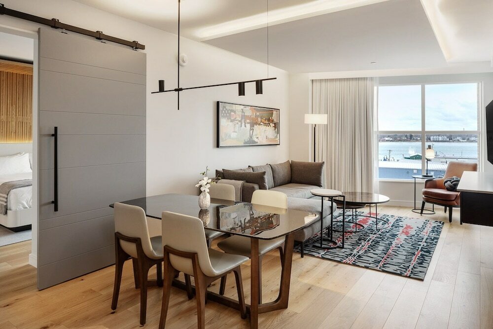 Фото Canopy by Hilton Portland Waterfront