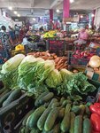 Продуктовый рынок (ул. Тависуфлебис, 19), продуктовый рынок в Кобулети