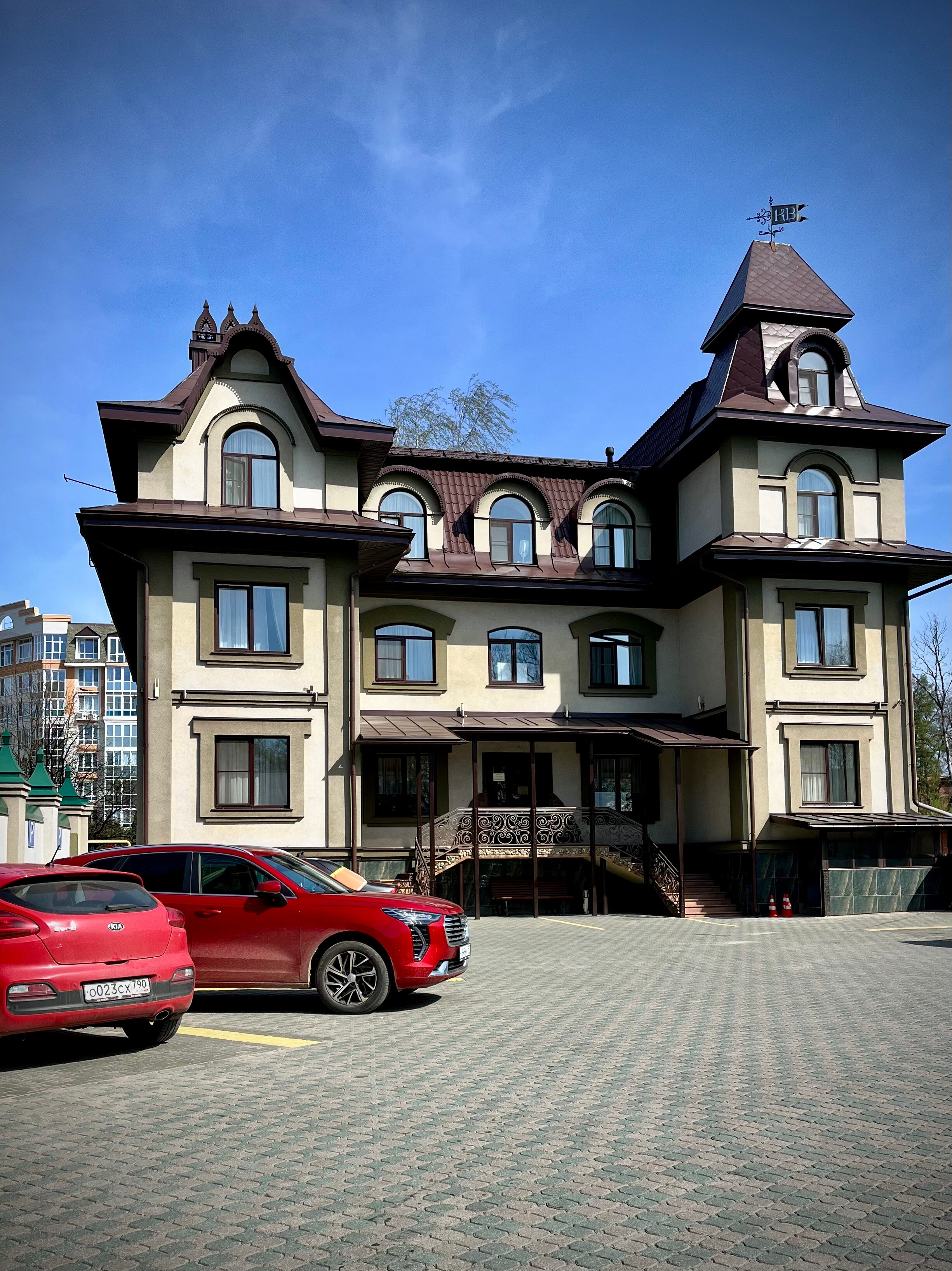 Фото отеля 1