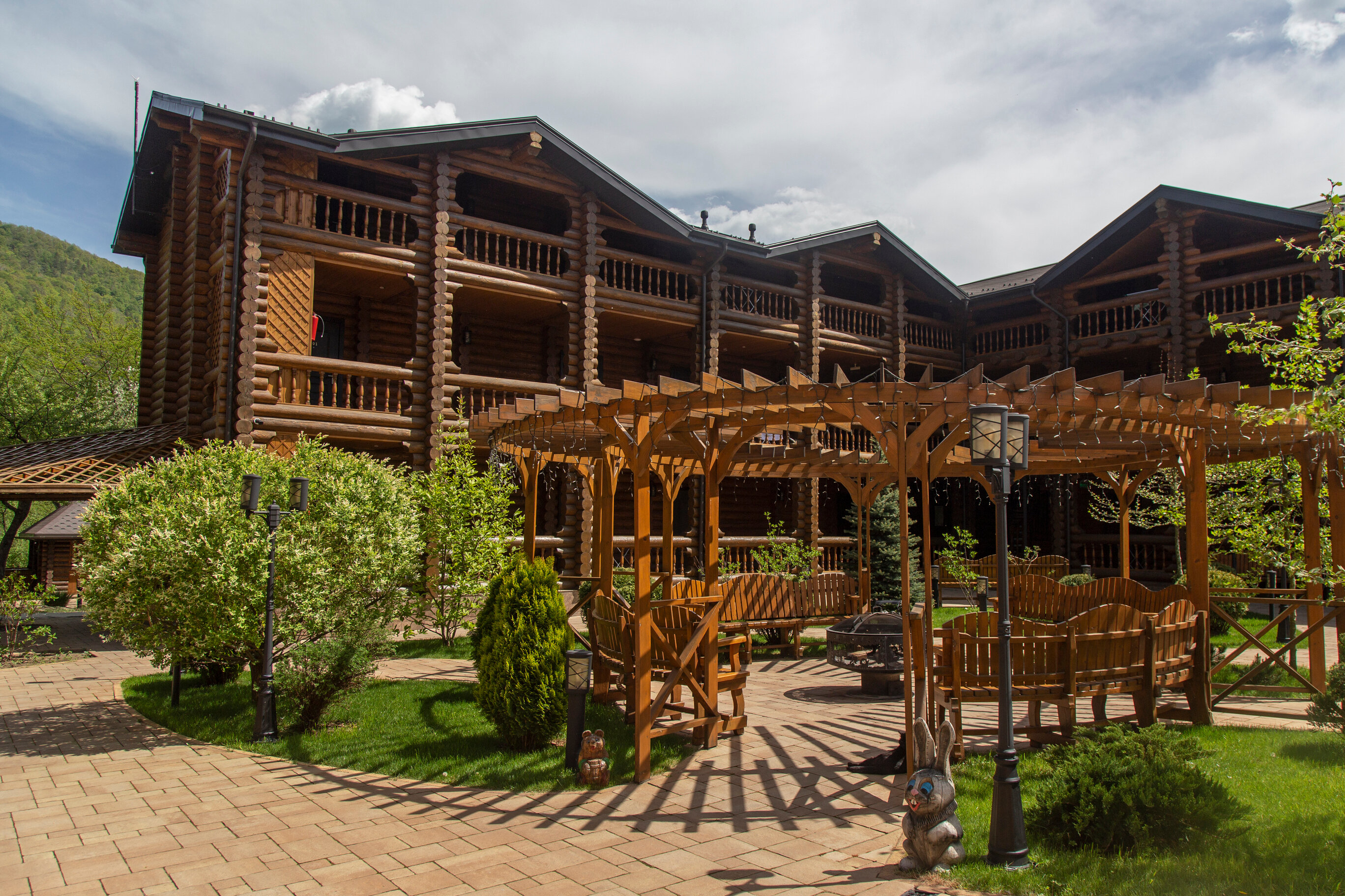 Фото Династия