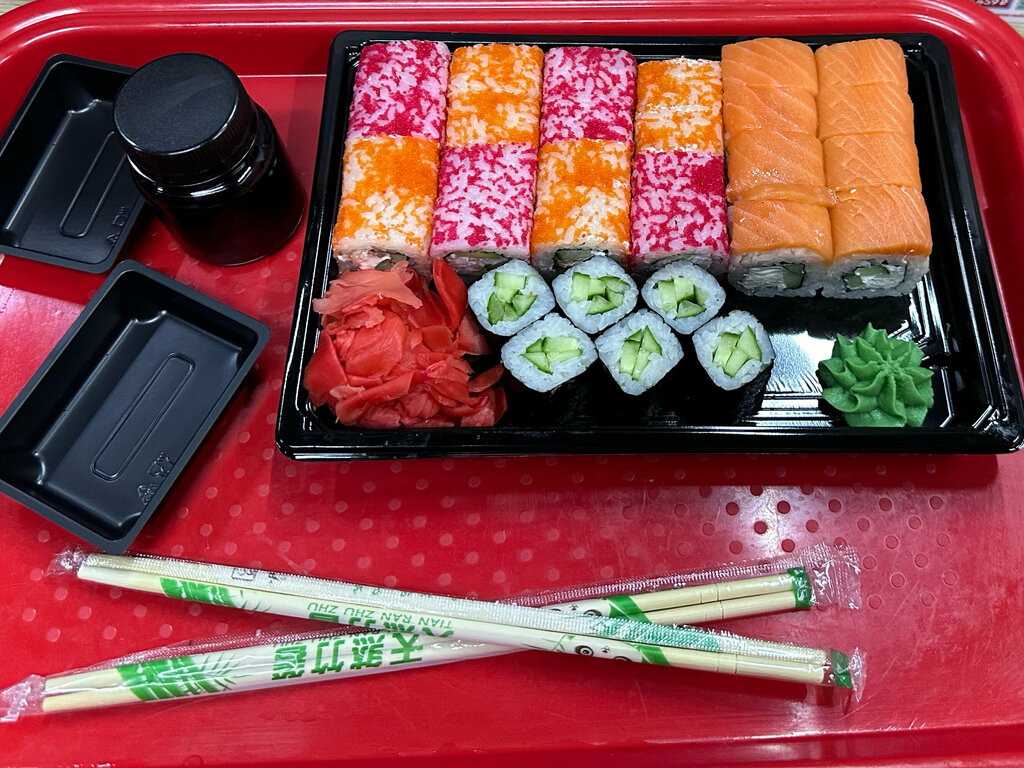 Sushi bar Sushi Wok, Mytischi, photo