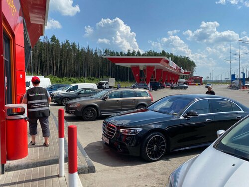 Gasolinera Neftmagistral, , foto