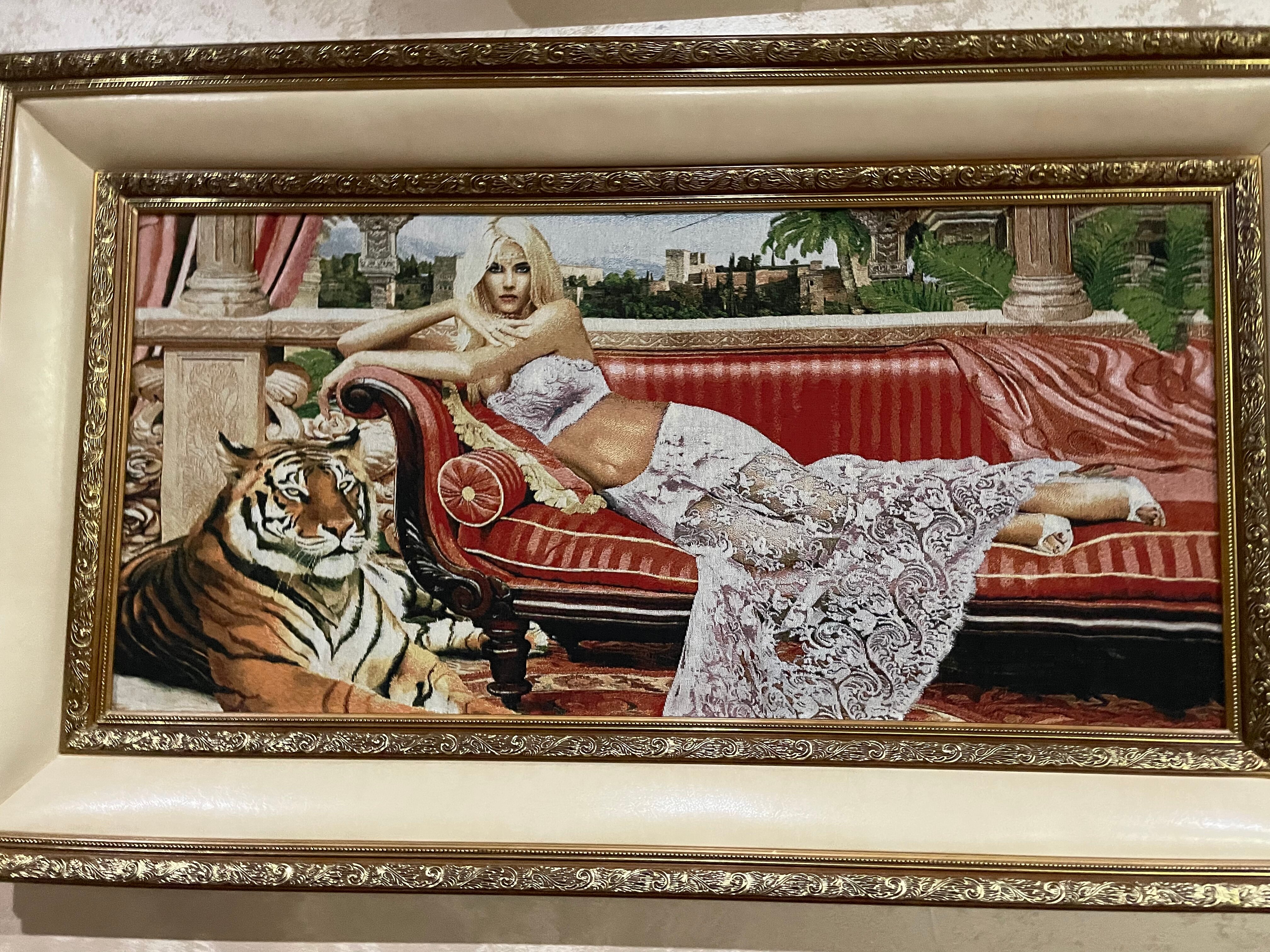 Фото Алекс Холл