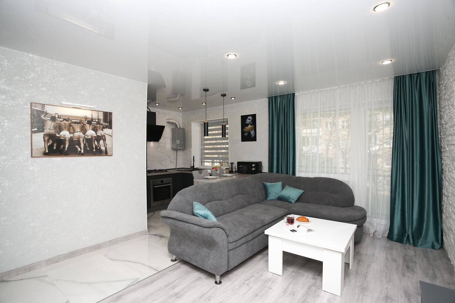 Фото отеля 1