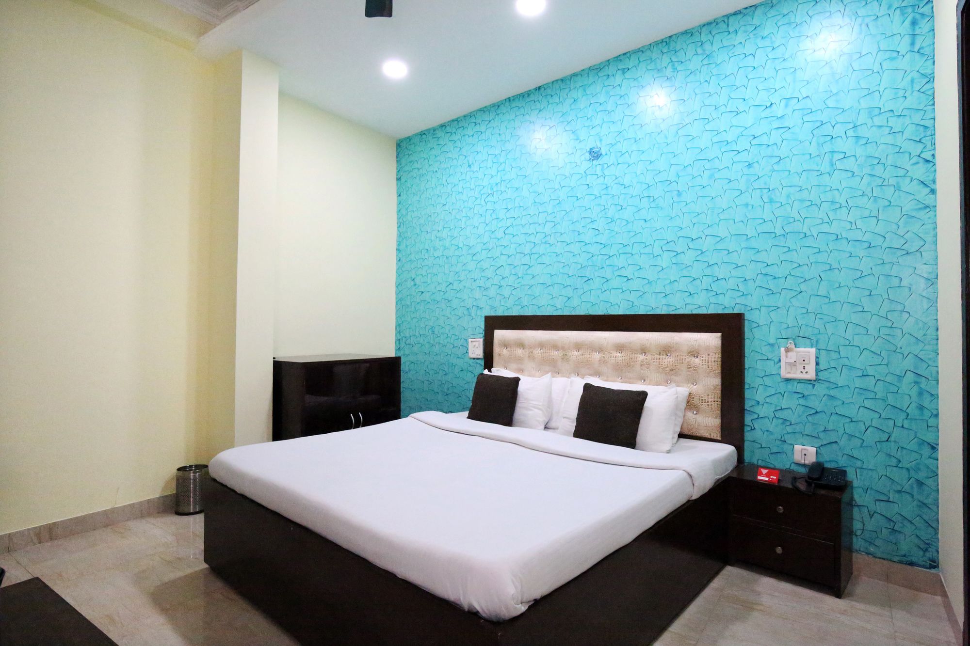 Фото Oyo 7724 Hotel Kohinoor City