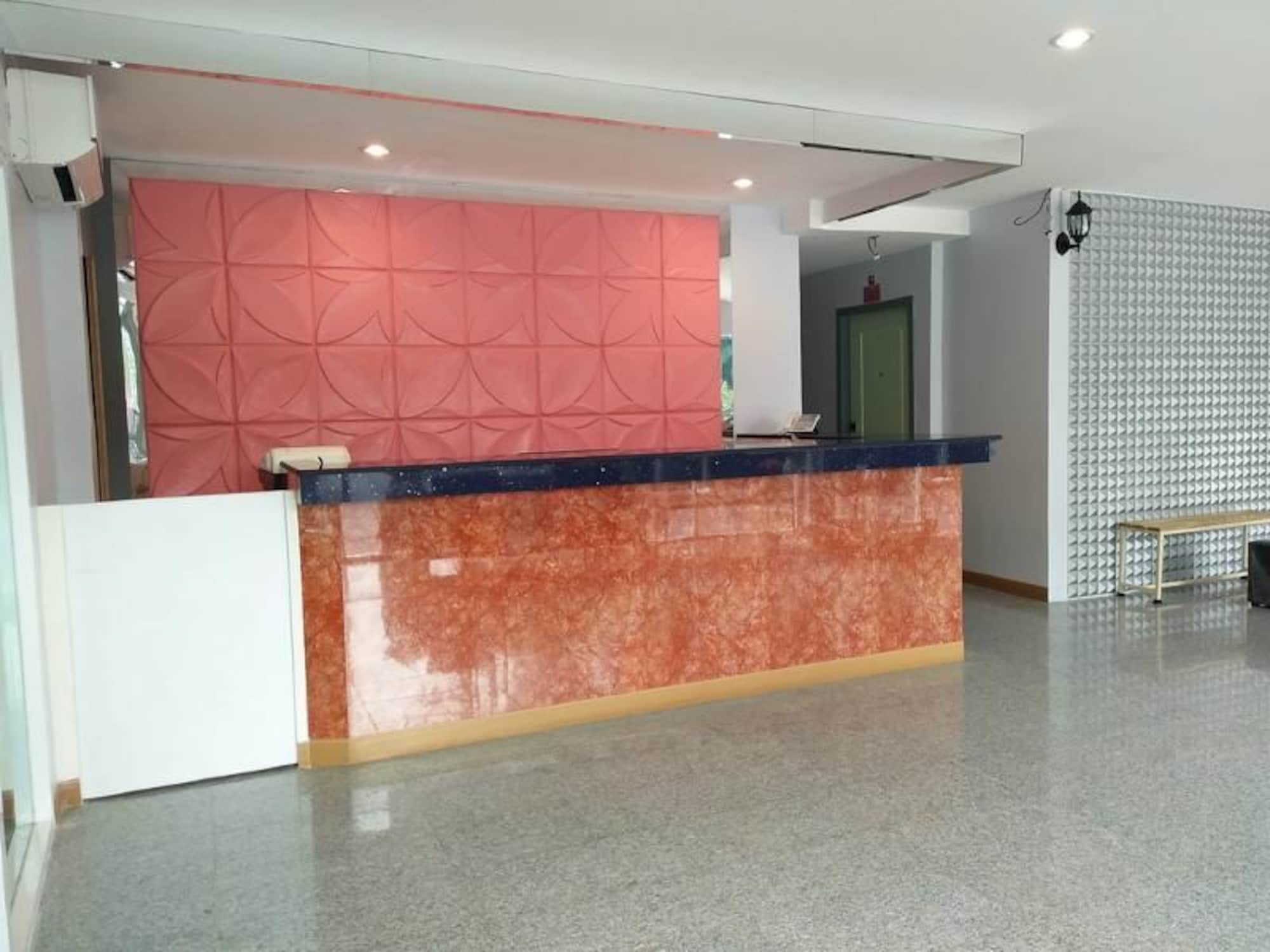Фото Bird Room Hotel - Pratunam