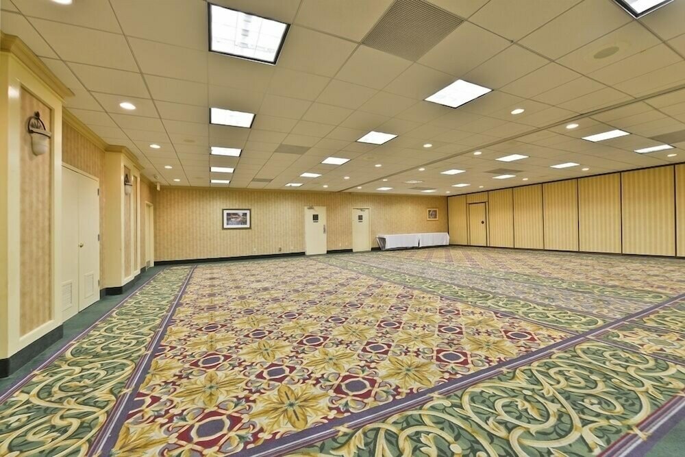 Фото Quality Inn Windsor Mill