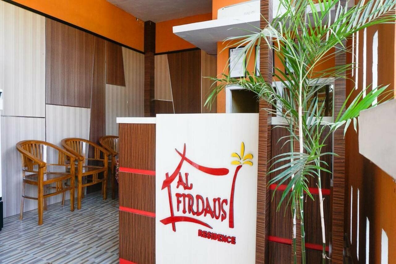 Фото Oyo 1594 Al Firdausi Residence