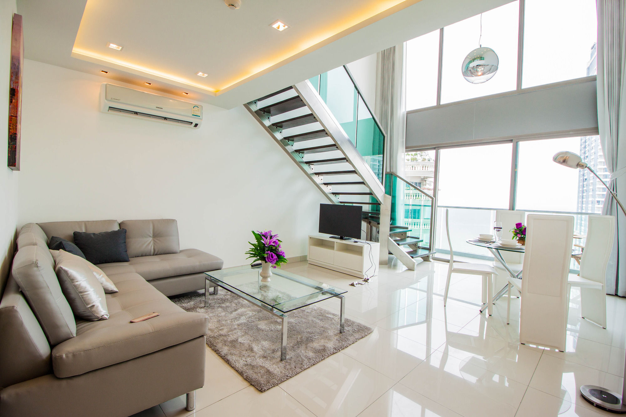 Фото Wongamat Tower condominium Naklua Pattaya Panoramic Sea View