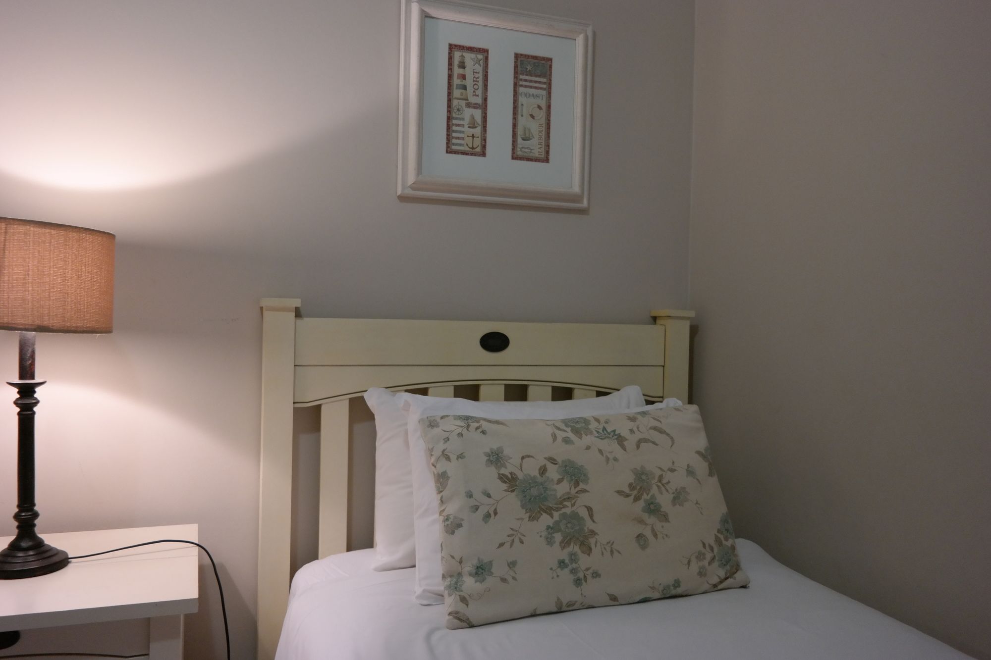 Фото Bougain Villas Apartments