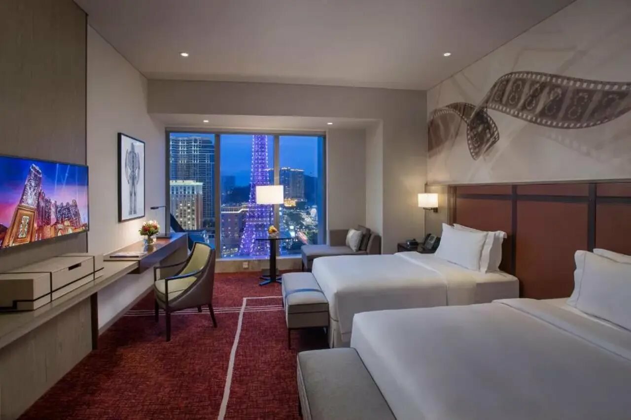 Фото Studio City Hotel