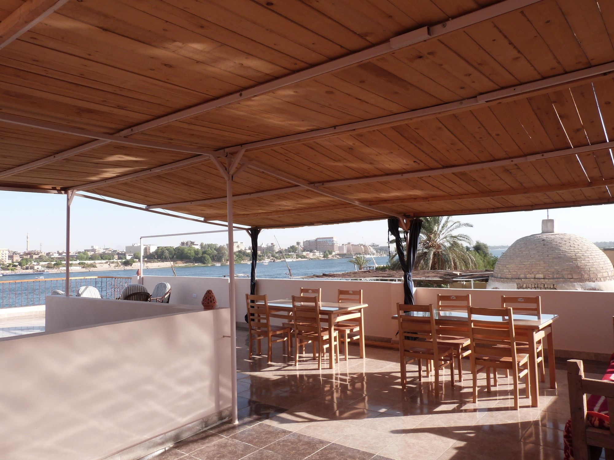 Фото Luxor Plaza House