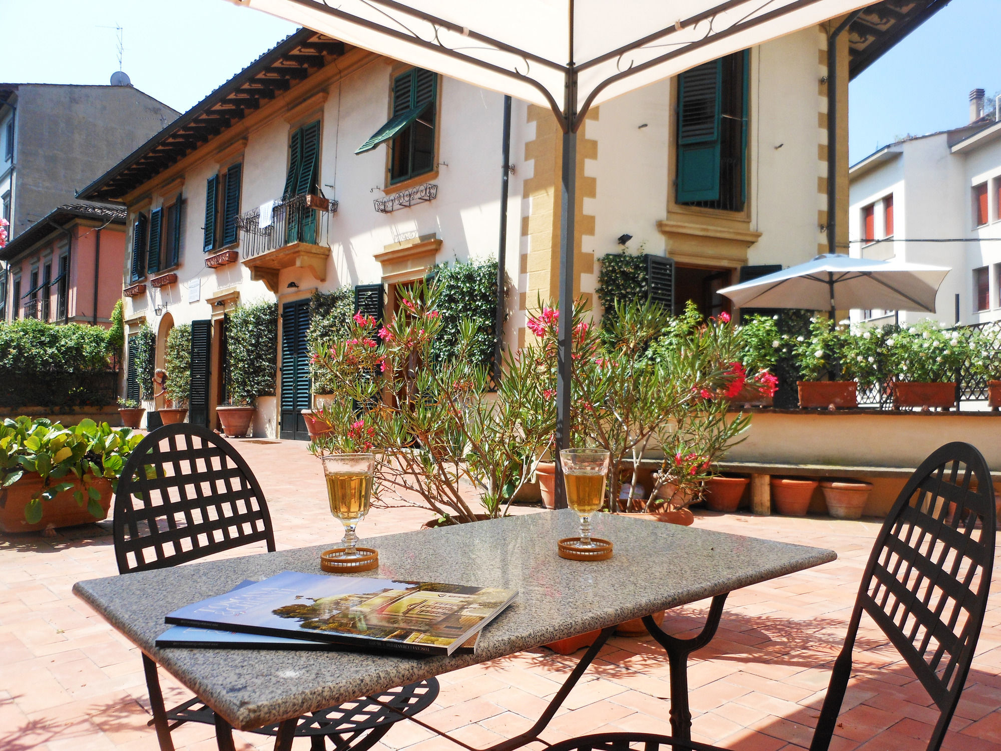 Фото Poggio Imperiale Apartments